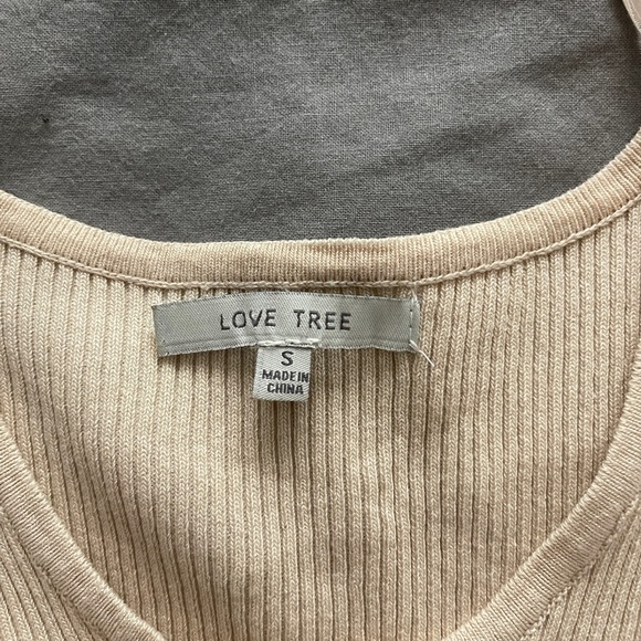 LOVETREE ribbed crop top🧡 - Picture 2 of 3